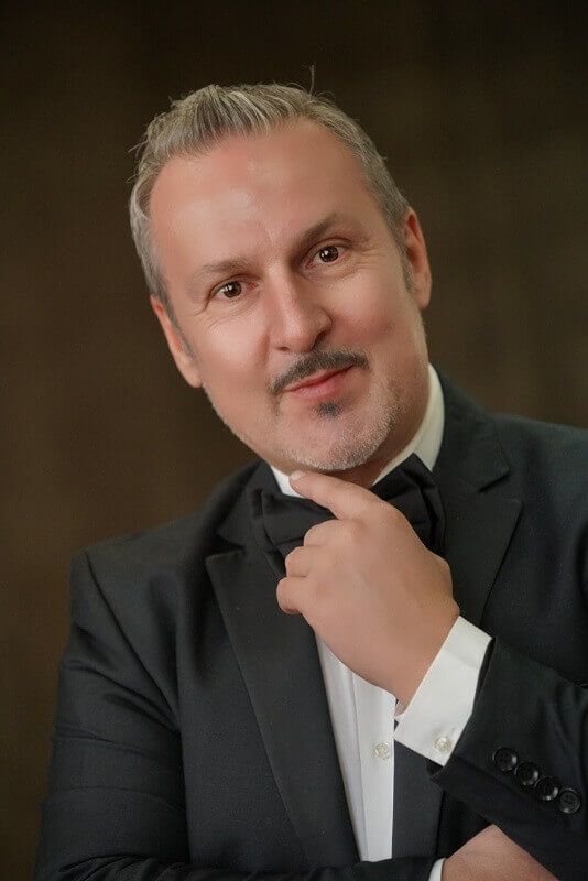 Николай Моцов